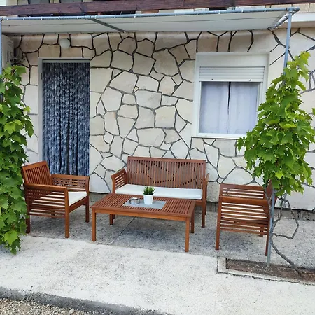 Vjera Rukavac Guest house Rukavac (Vis)
